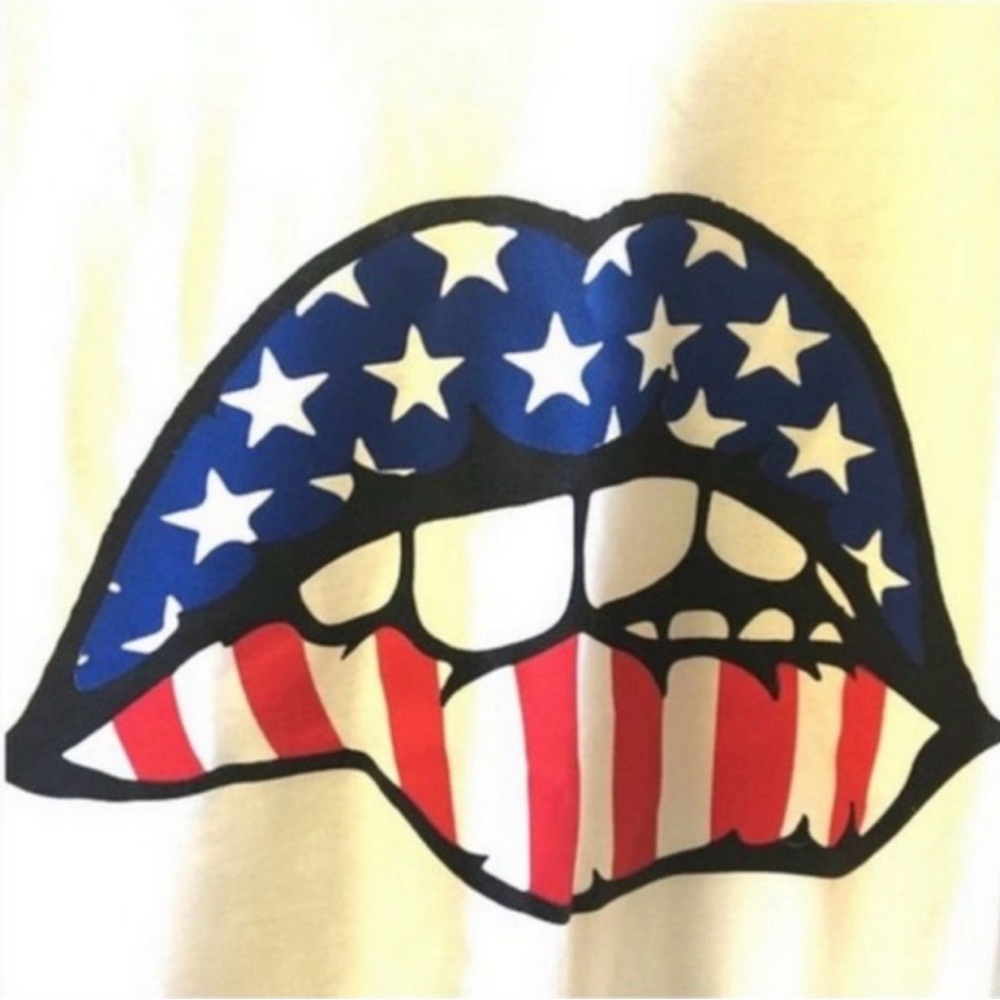Lips of Independence T-shirt
